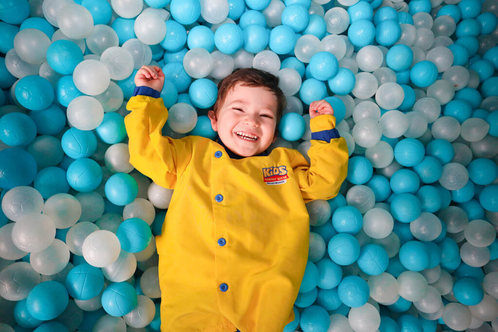 Bilingual Preschool Kids Country House (Bogotá)