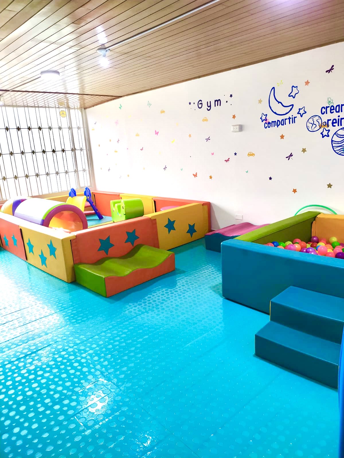 Jardín infantil SUPER KIDS Pre - School (Bogotá) - instalaciones destacadas - 1