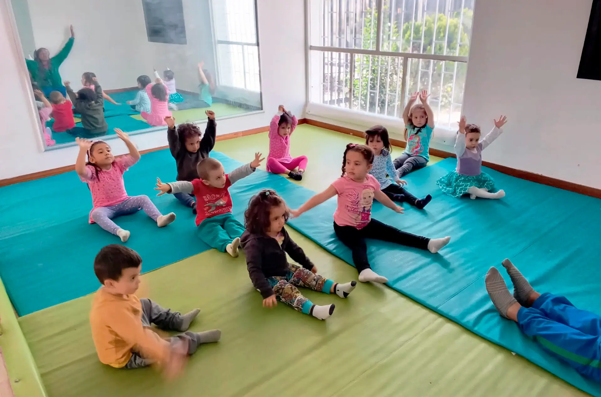 Hilos de Colores Jardín Infantil (Bogotá)