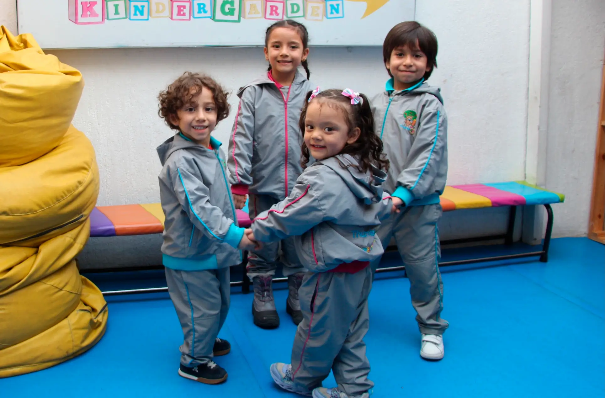 Thumbs Up Kindergarden (Bogotá)