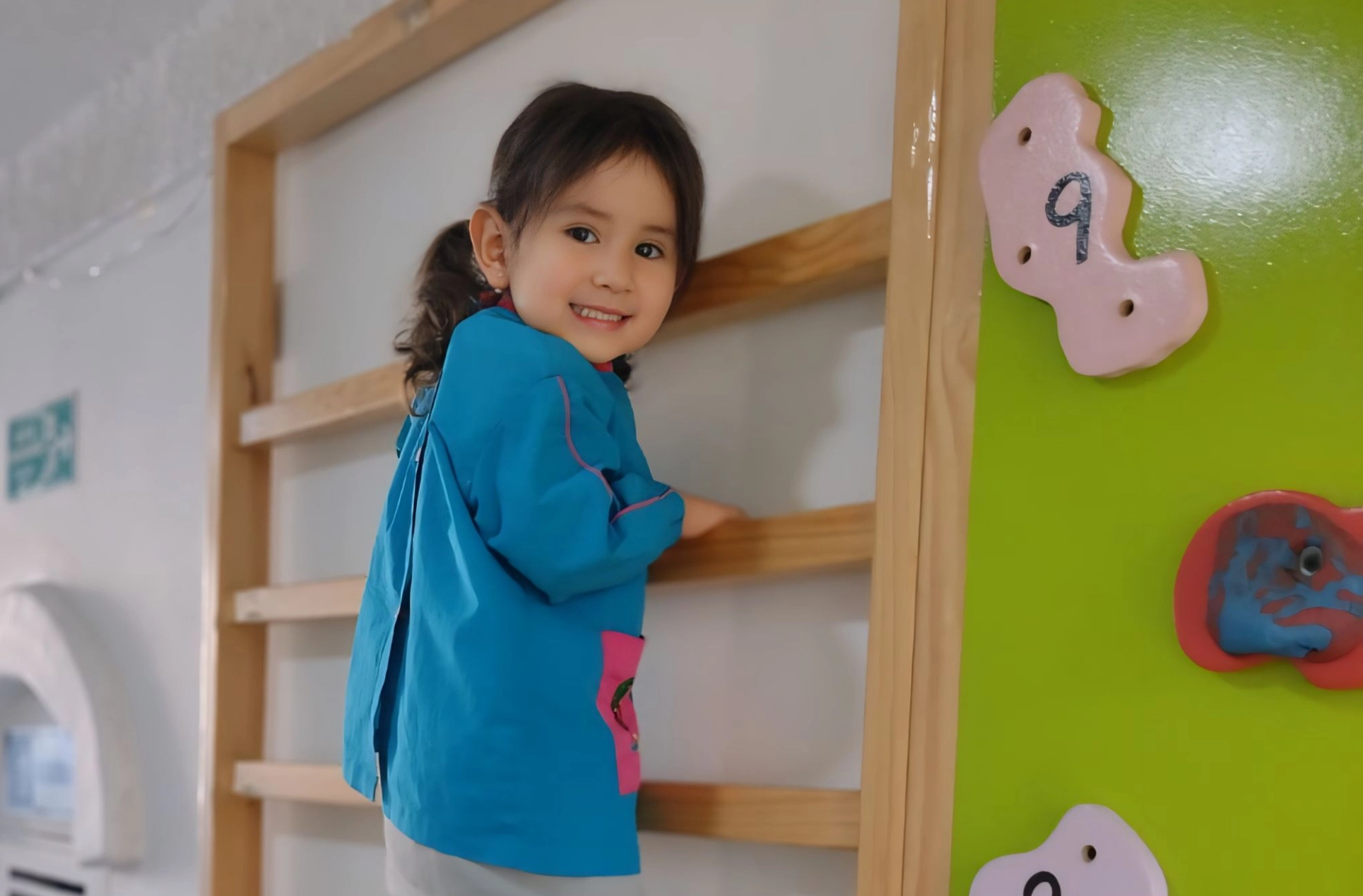 Thumbs Up Kindergarden (Bogotá)